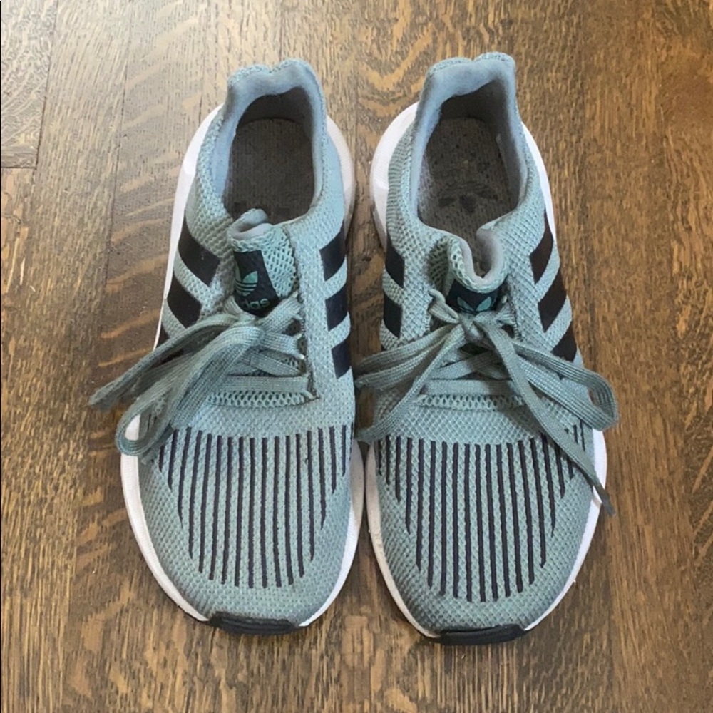 Adidas Swift Run sneakers - Youth 5 - Green